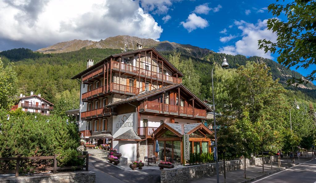 Hotel Lo Scoiattolo Courmayeur Esterno foto