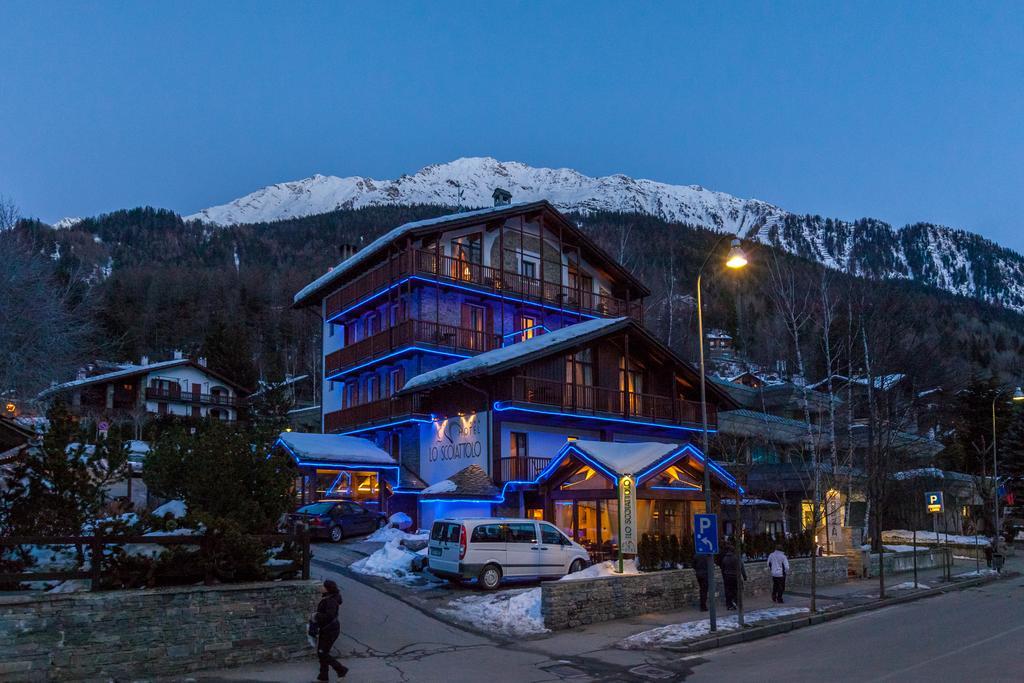 Hotel Lo Scoiattolo Courmayeur Esterno foto
