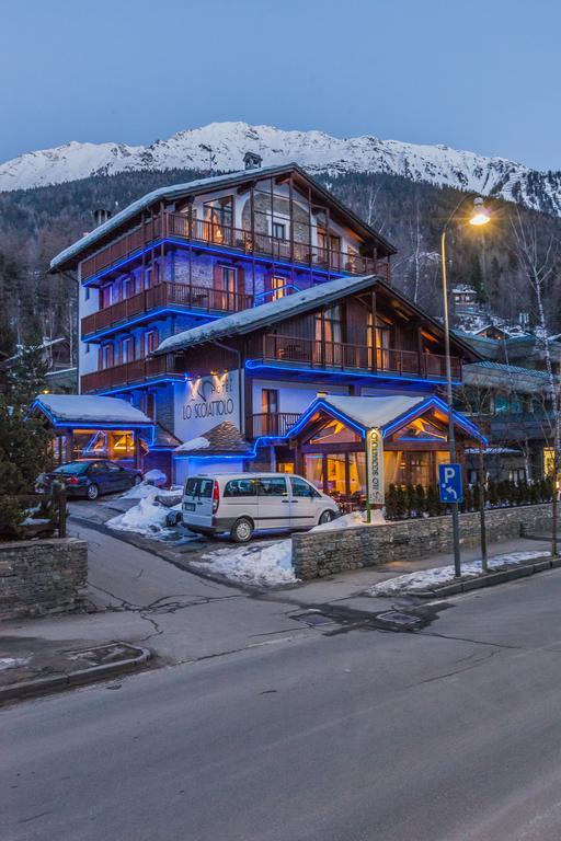 Hotel Lo Scoiattolo Courmayeur Esterno foto