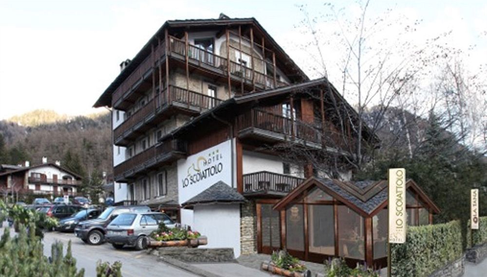 Hotel Lo Scoiattolo Courmayeur Esterno foto